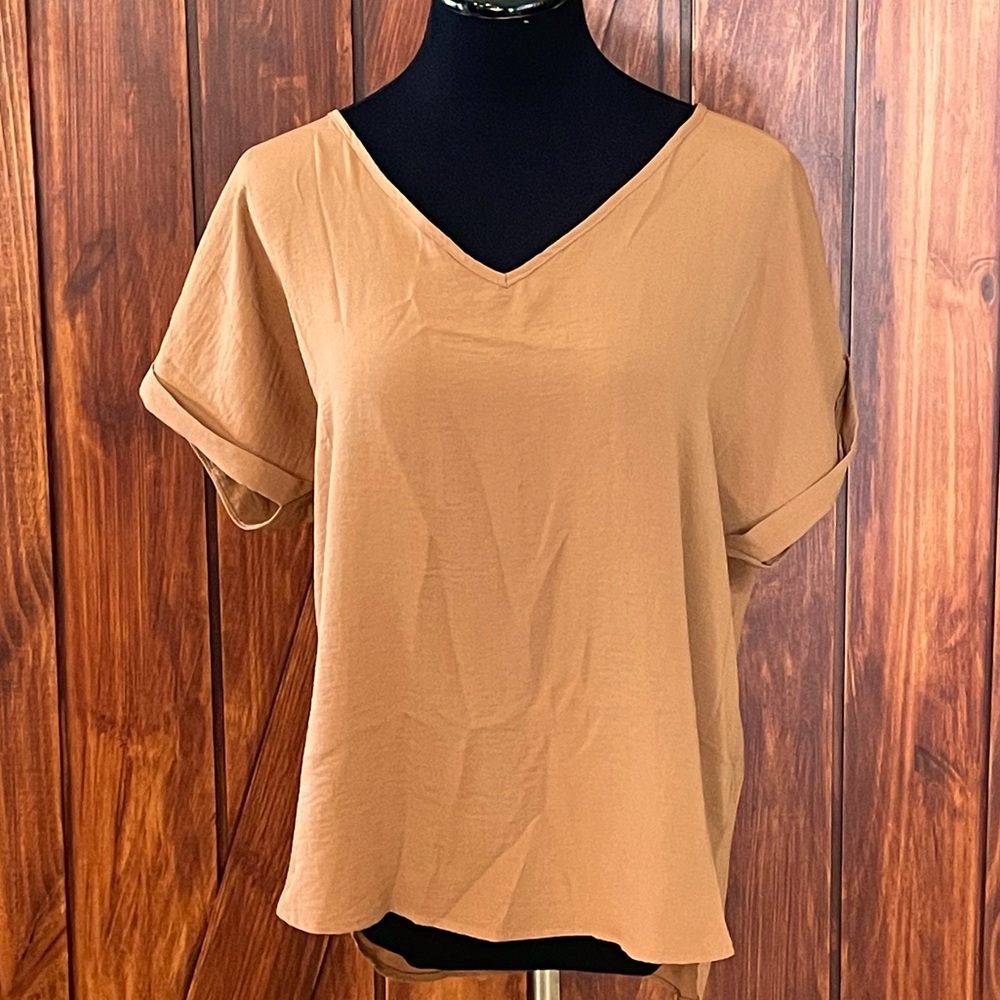 NWT Sydney V-Neck Blouse Amelia James